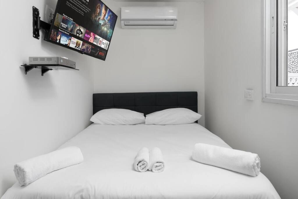 Appartement אשראם 8-דירת חדר שינה וסלון עם מרפסת מודרנית במיקום מעולה à Eilat Extérieur photo